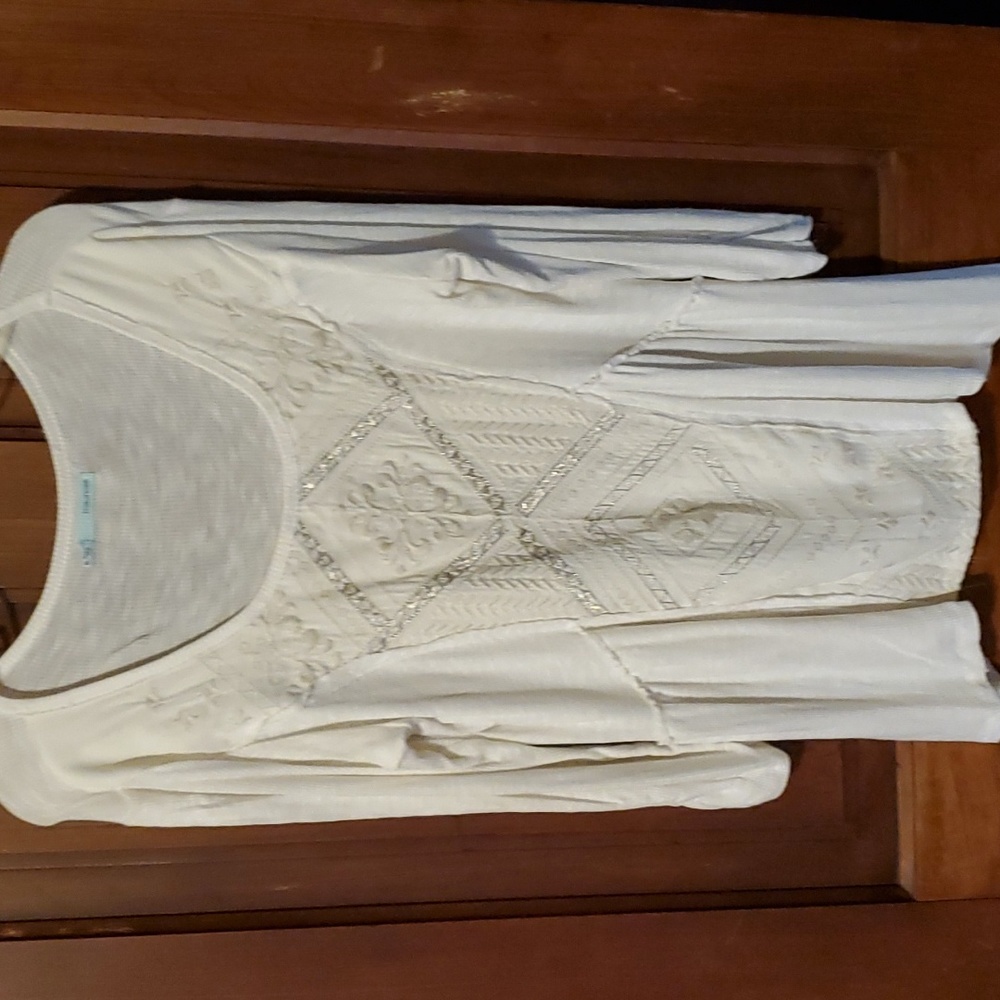 Maurices top
